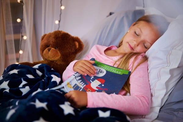 Ler historinha antes de dormir: por que e como esse hábito cria leitores no futuro